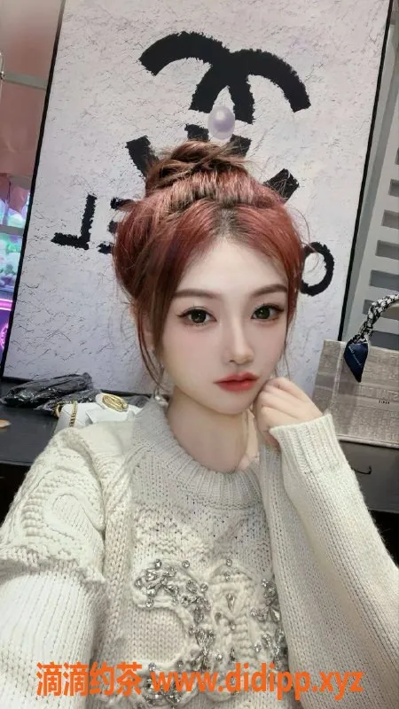 温州楼凤-温州瓯北美容院老板娘 舌吻服务