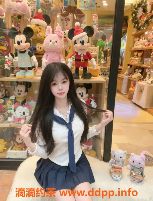 深圳楼凤-龙华嫩妹琪琪，水费900p，69式服务等你来体验