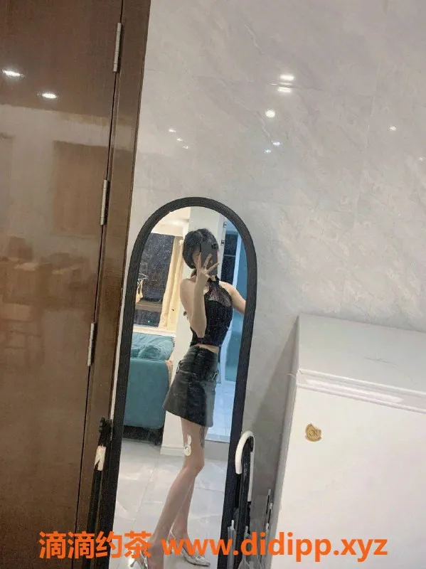 深圳楼凤资源信息,龙华熙冉，800起陪浴，六九亲吻服务