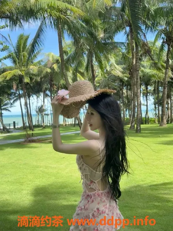 宁波楼凤资源信息,22岁气质美少女，165大长腿，D罩杯，真照视频