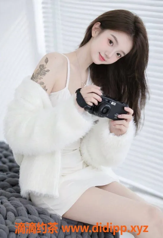 深圳楼凤-福田多米，1188元体验嫩妹陪浴服务