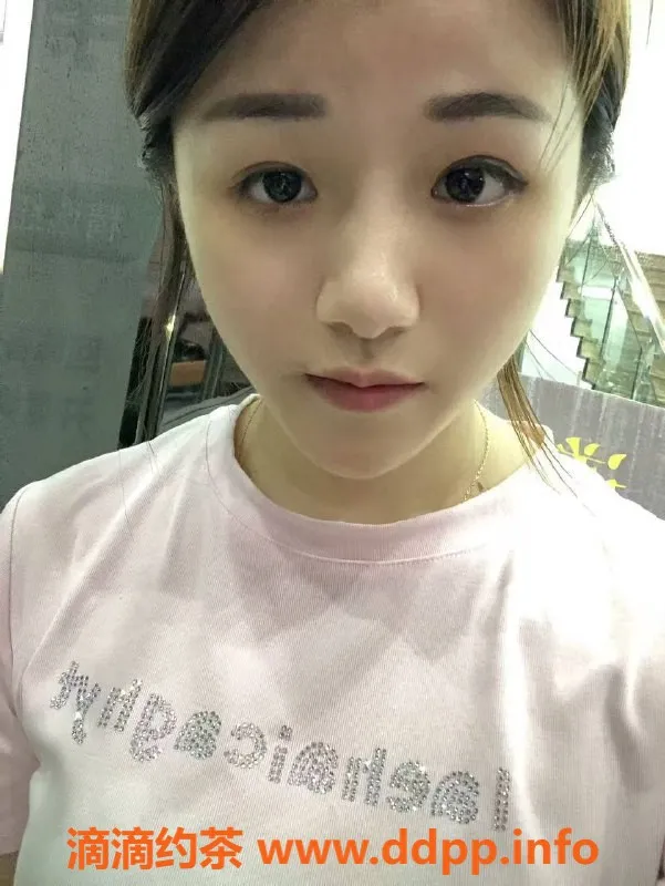 广州楼凤-广州天河嫩妹琪琪，600元体验六九服务