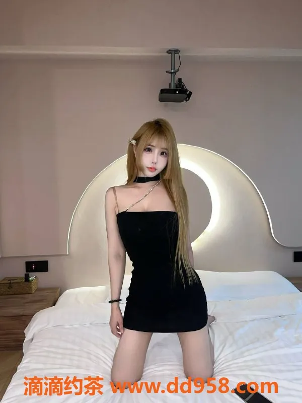 深圳楼凤-福田柳依依，情趣制服服务！课程1000p起