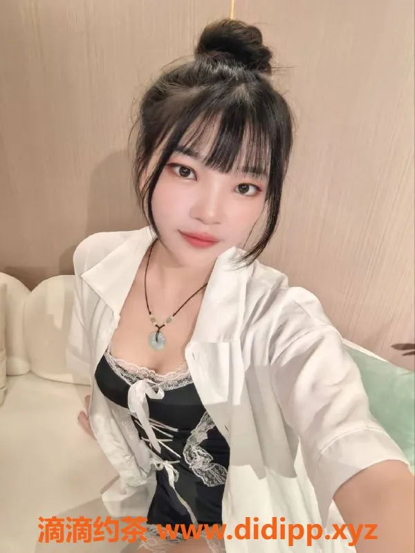 深圳楼凤-深圳宝安小甜兔，优质服务700起