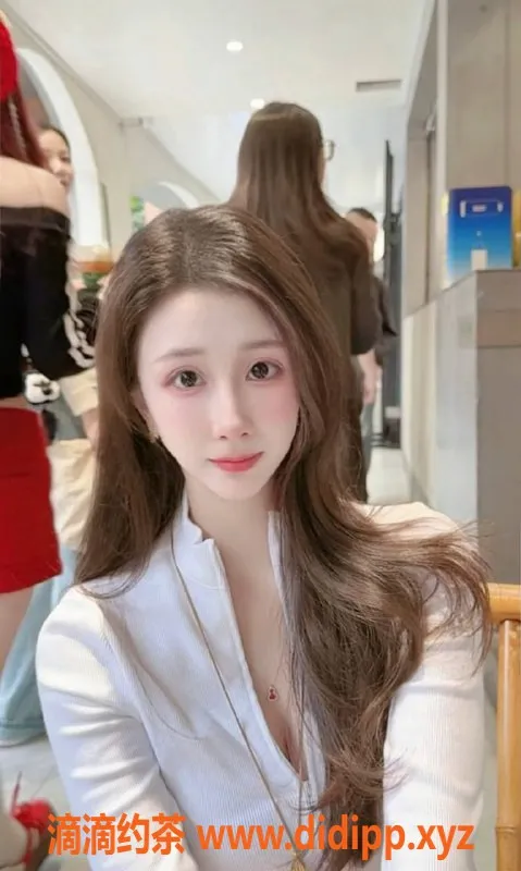 深圳楼凤资源信息,福田喜喜，身高163，体重43，夜间服务7000