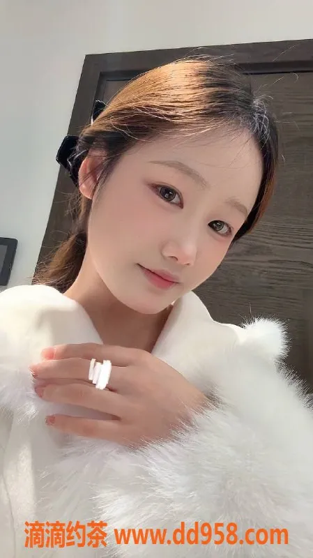 深圳楼凤资源信息,宝安苏苏，茶费800，青春活力无限