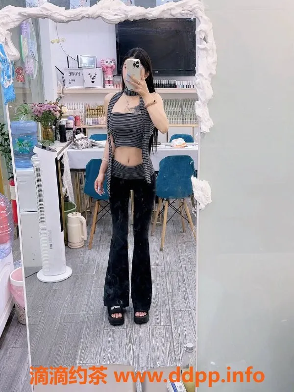 深圳楼凤-福田语夏，22岁长腿妹子，1200起价