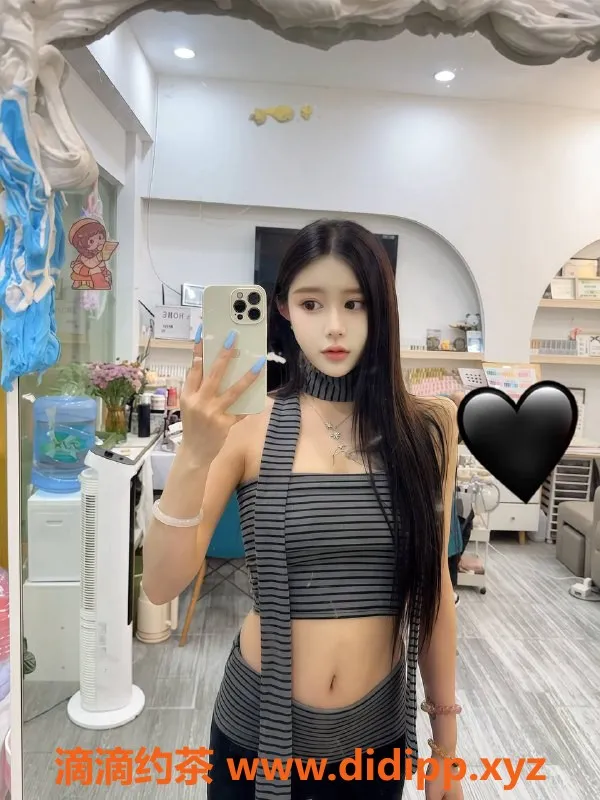 深圳楼凤资源信息,福田语夏，22岁长腿妹子，1200起价