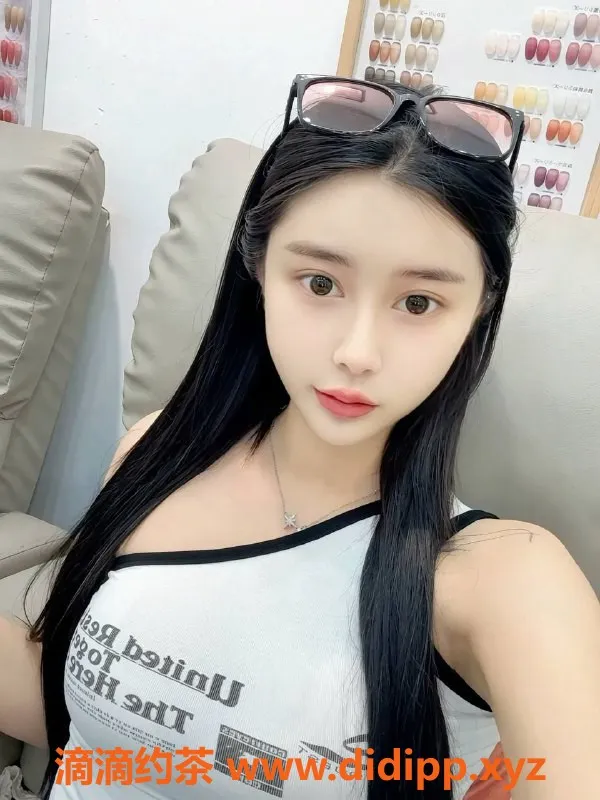 深圳楼凤-福田语夏，22岁长腿妹子，1200起价