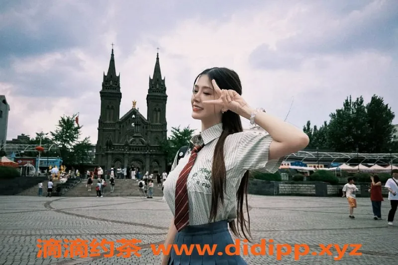 深圳楼凤-福田小彤 170cm D杯 49kg 高老师可外出