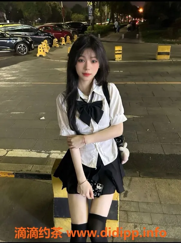 深圳楼凤资源信息,罗湖珊珊，168cm/46kg/1200元可外出服务