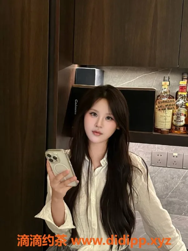 深圳楼凤资源信息,南山饺子，1200元/次，服务热情，任你选择