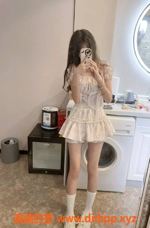 长沙楼凤资源信息,开福区18岁思思，158cm/40kg，B罩杯，服务全面！