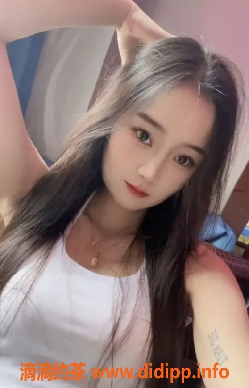 广州楼凤资源信息,广州海珠OL诗诗，21岁165cm，胸围34B，茶水500起