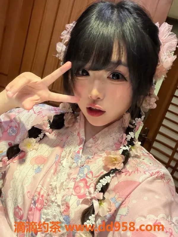 深圳楼凤-龙岗希希酱，嫩妹69式，水费1200p