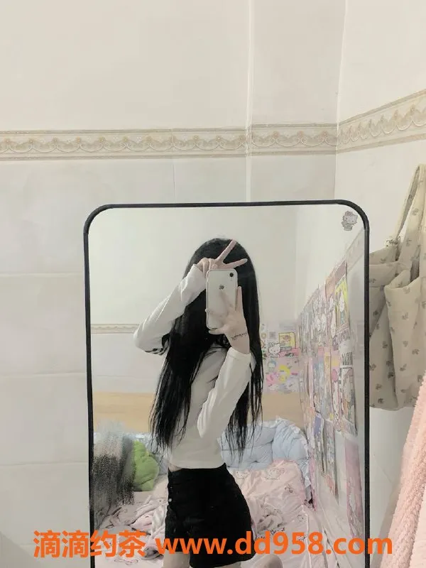 深圳楼凤-坂田小小，情趣陪浴，1600pp体验不容错过！