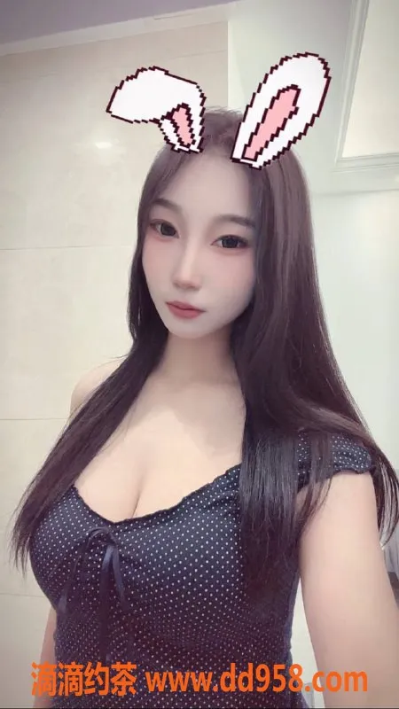 广州楼凤资源信息,天河嫩妹小南，巨乳水费700p