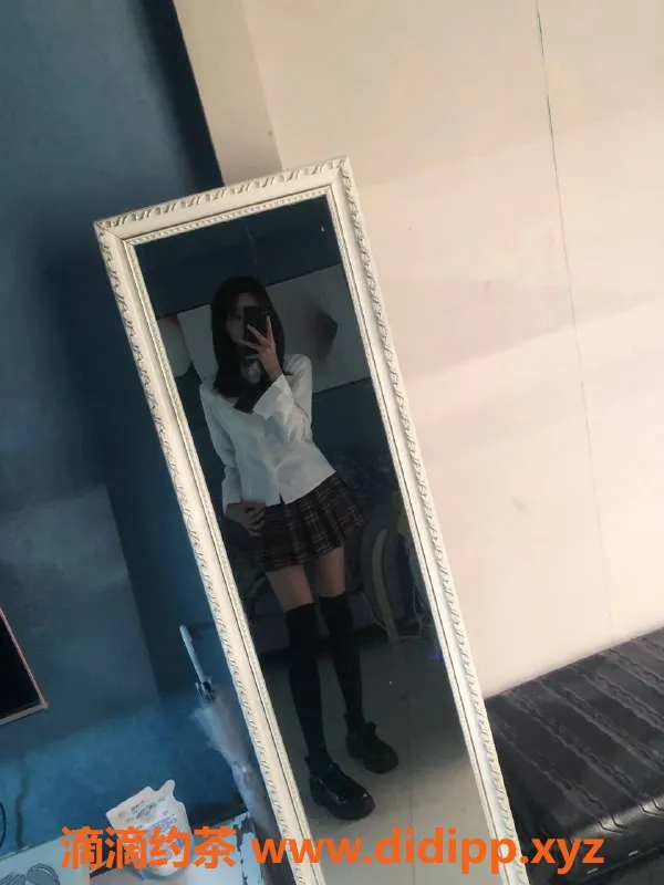 深圳楼凤-福田小七，18岁161b，42kg嫩妹服务，700P起