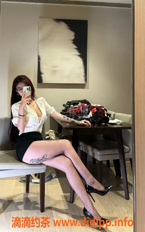 广州楼凤-天河极品御姐爱老师 1500元服务体验