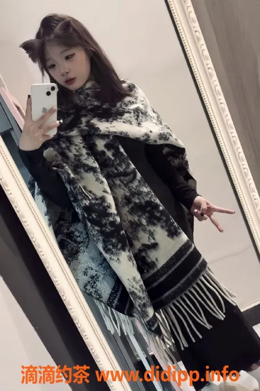 常州楼凤-武进万达✨伴伴，07年嫩妹，陪浴服务800元起