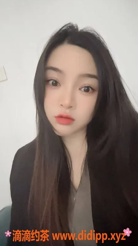 广州楼凤-番禺区御姐诺诺，长腿肤白，服务热情