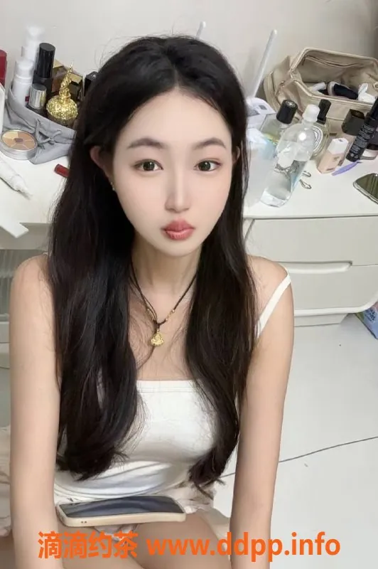 深圳楼凤-宝安福猪猪，900p体验你的梦想！