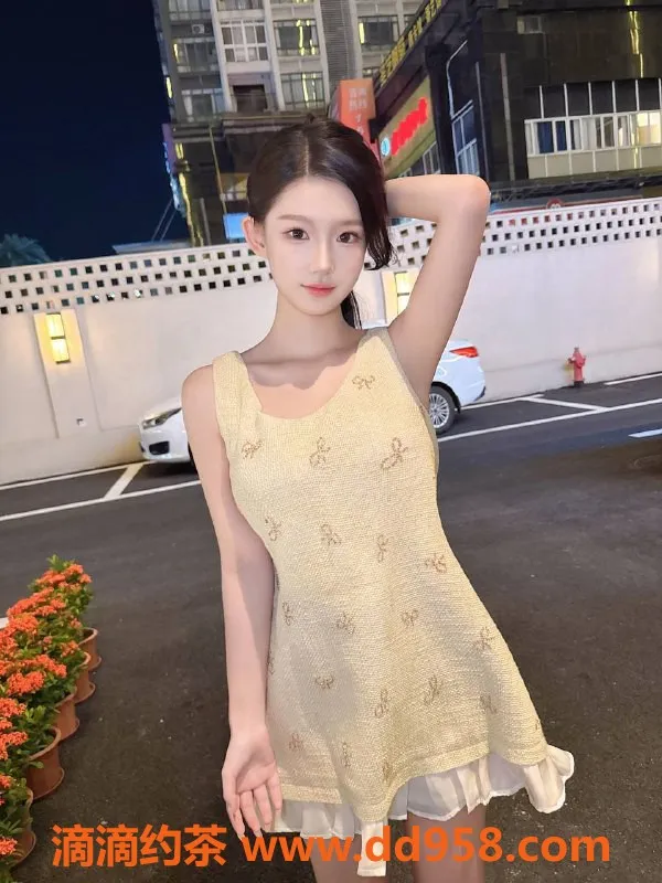 深圳楼凤-宝安嫩妹小西瓜，800起享受激情服务