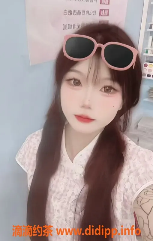 成都楼凤-成都小苏176斤，嫩妹服务，优惠多多