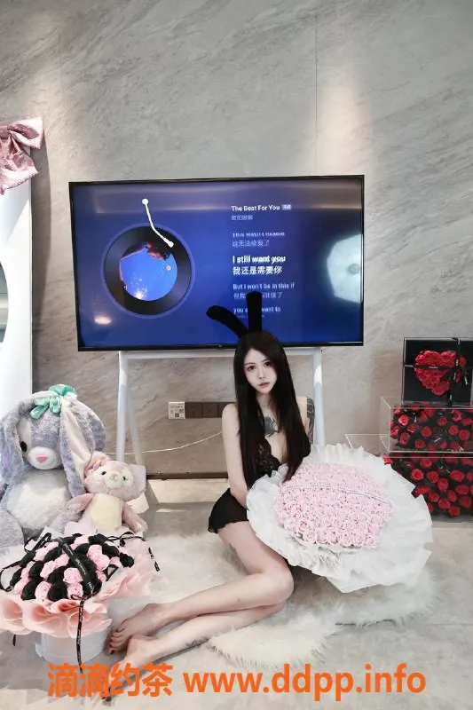 深圳楼凤-福田雯雯，1600P享受无与伦比的服务