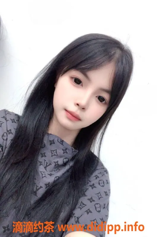 深圳楼凤资源信息,深圳龙华嫩妹猫猫，500元起，视频验证✅