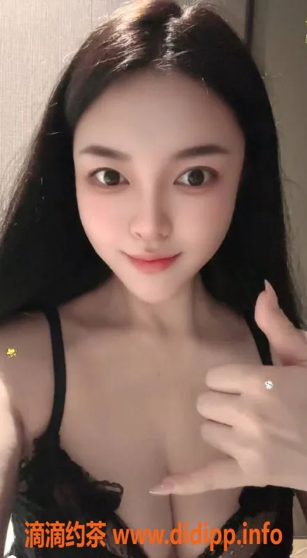 深圳楼凤资源信息,福田嫩妹张好运，900元体验制服魅力