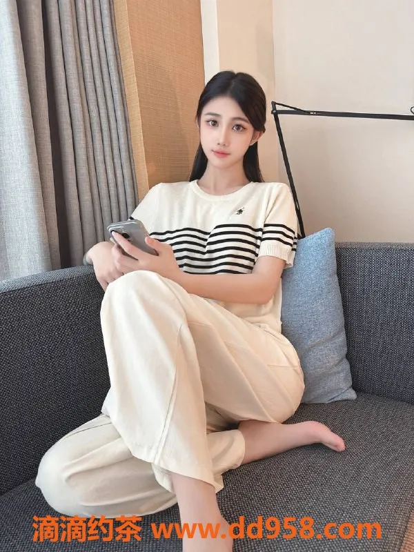 深圳楼凤资源信息,福田小可，18岁165cm，45kg，1000P起