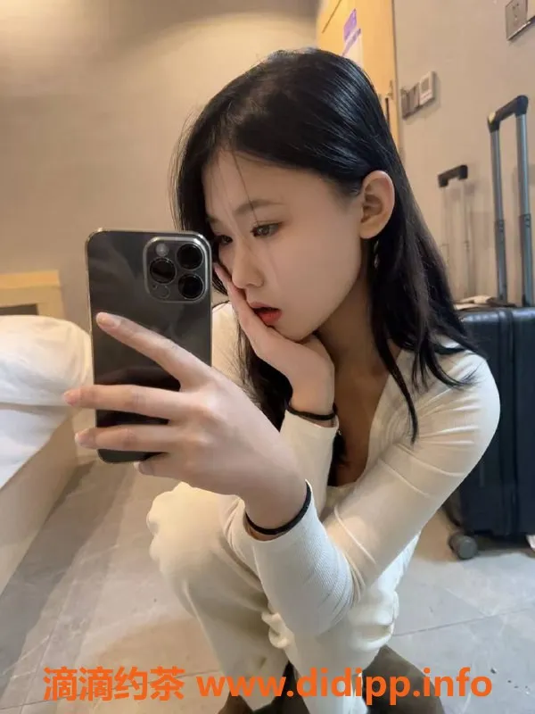 深圳楼凤-福田嫩妹婉婉，18岁165cm，服务超赞