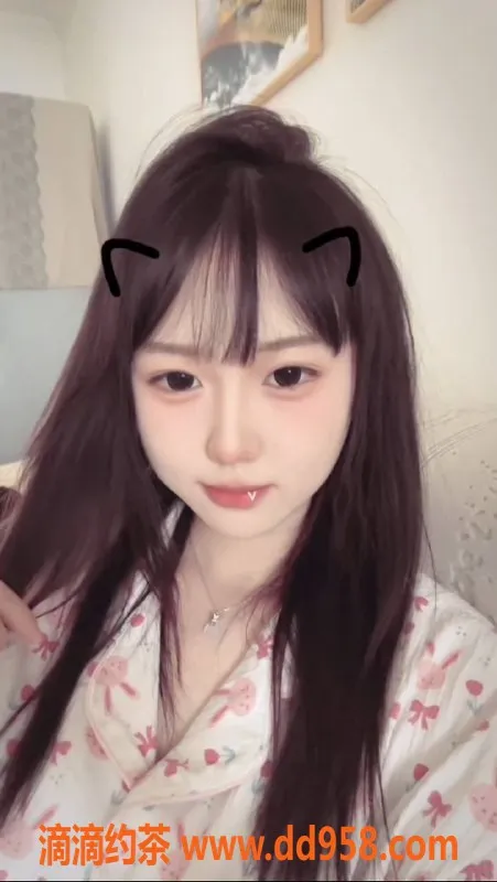 扬州楼凤-泰州海陵酥酥 美女身材优雅，气质出众