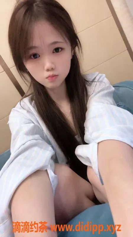 广州楼凤-天河小不点，800元舌吻嫩妹服务，等你来约！