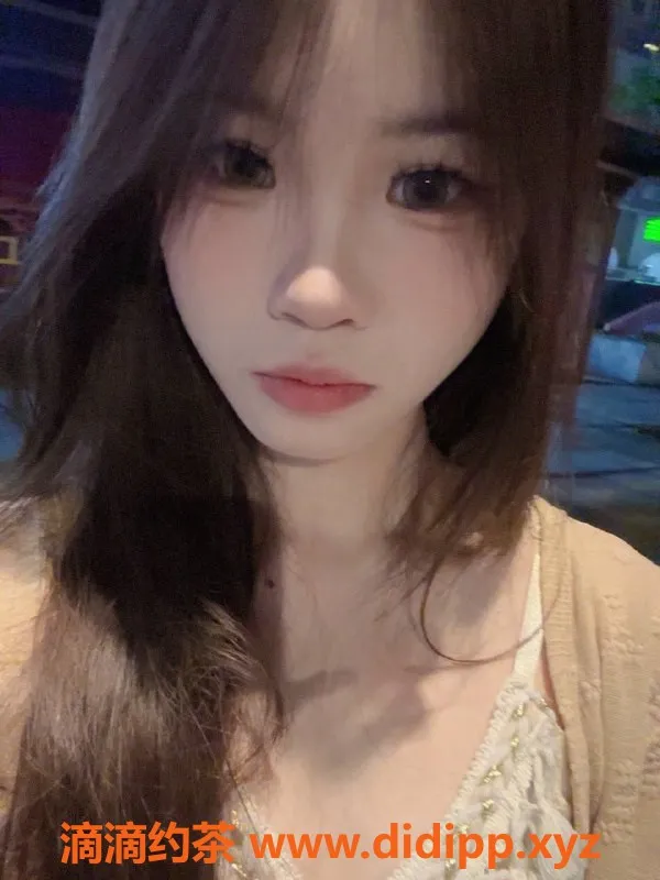 深圳楼凤-罗湖小鱼18岁娇小女孩，160高40轻盈只需1000P