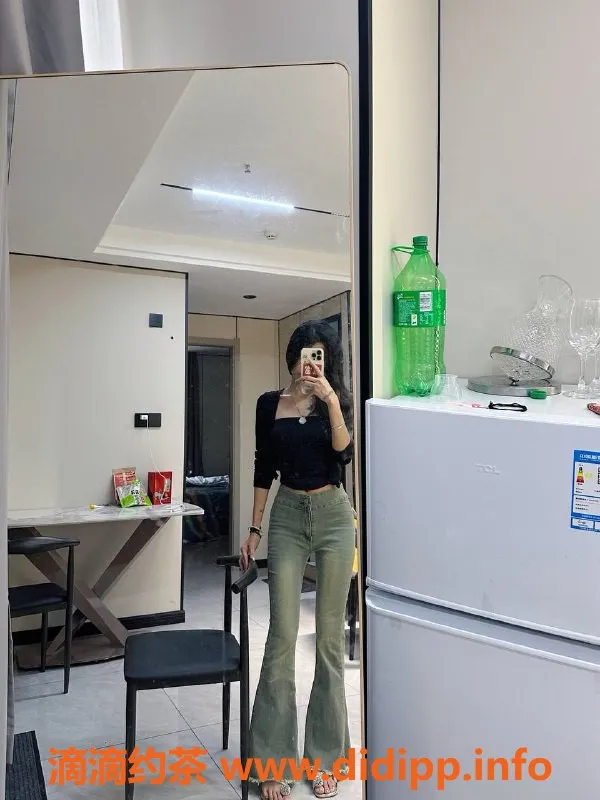 深圳楼凤-罗湖嫩妹柒柒，160cm 40kg 19岁