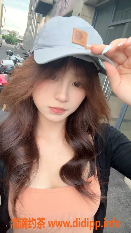 深圳楼凤-南山豆奶小狗，1000元体验舌吻与69服务