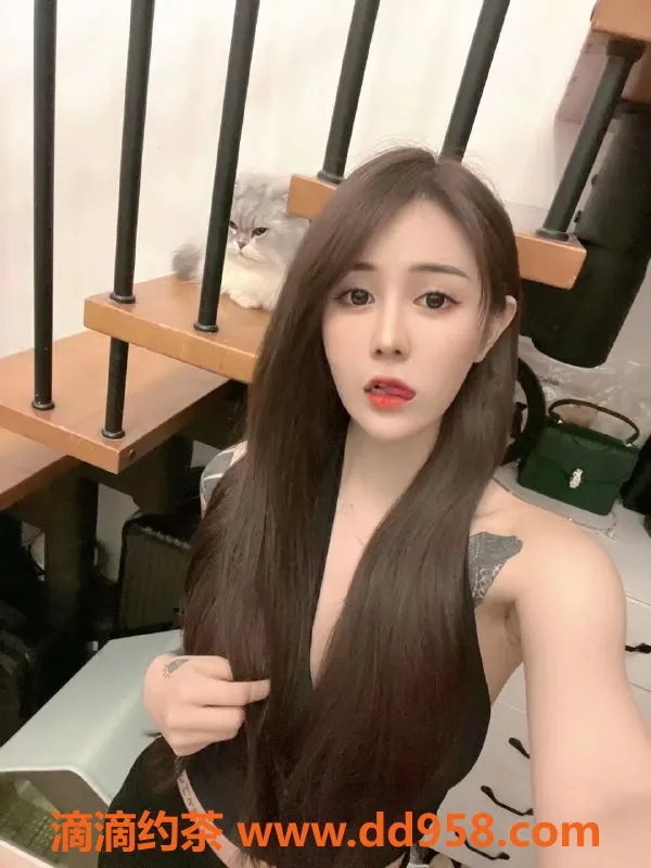 深圳楼凤-福田婉儿21岁168E大胸精致服务，1600起