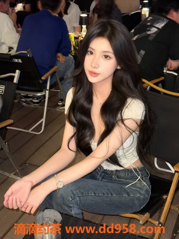 深圳楼凤资源信息,深圳南山嫩妹蹄蹄，1300元开房服务