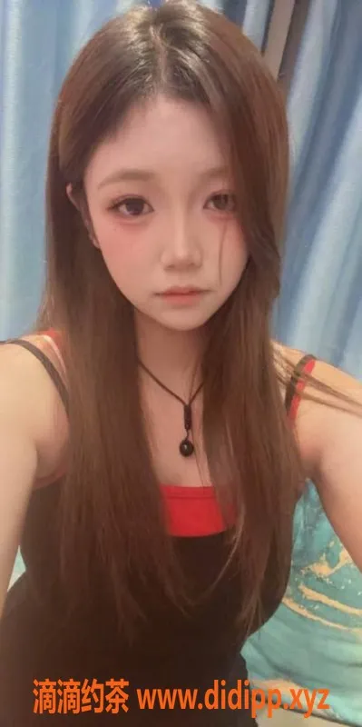 广州楼凤-番禺嫩妹小怡，800p起，服务超棒！