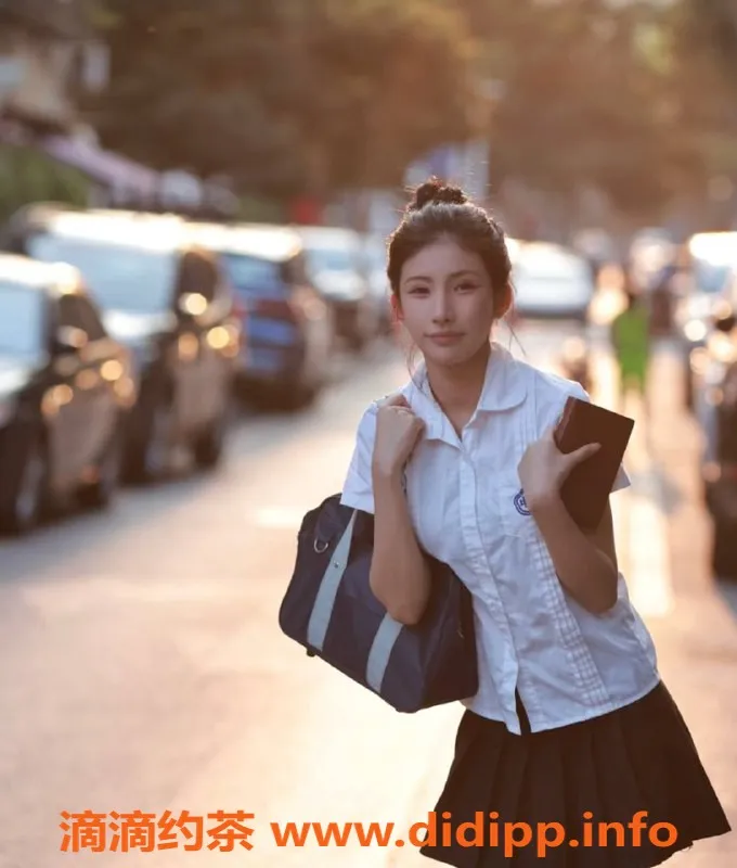 深圳楼凤资源信息,南山19岁高挑嫩妹晴儿，身材超棒，1200元起