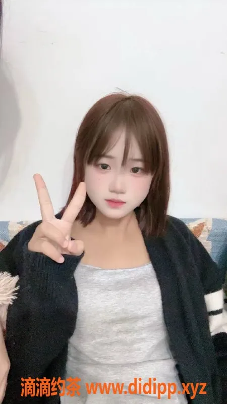 深圳楼凤-龙华欣欣，699元起，激情服务等你来体验！