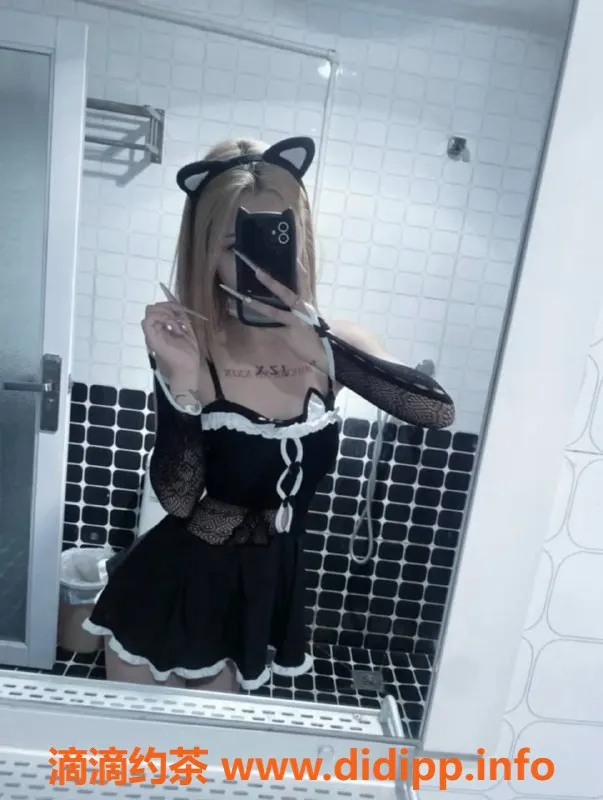 深圳楼凤资源信息,龙岗嫩妹蓝莓，18岁167cm、45kg，服务多样