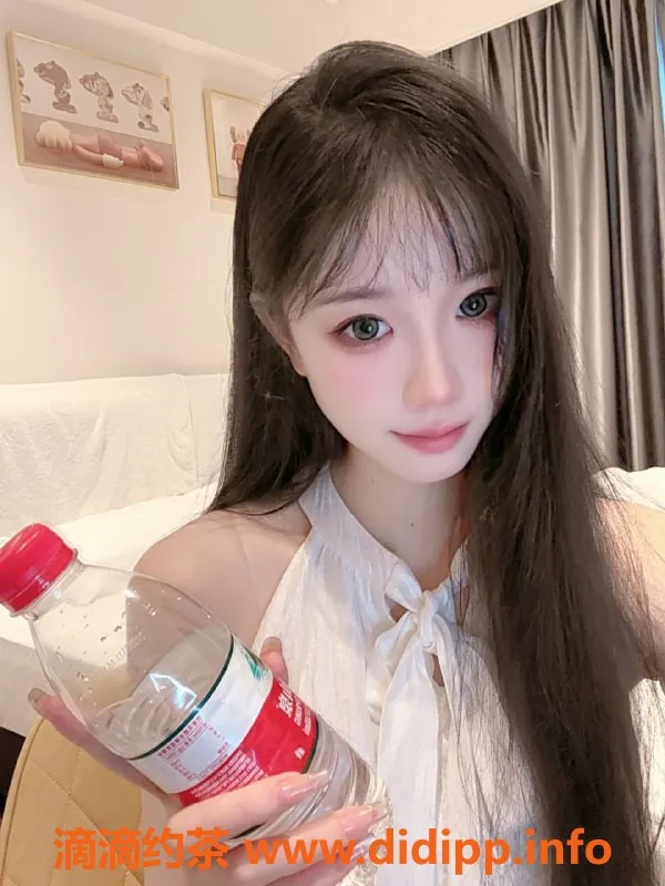 深圳楼凤-福田萱萱，175长腿教师，1200元起