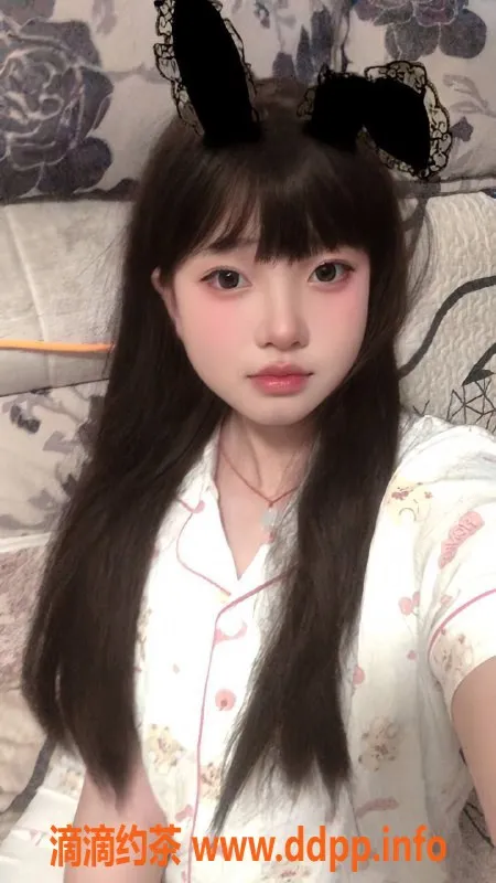 惠州楼凤-惠城小糖，身高16岁，体重43，陪浴服务推荐