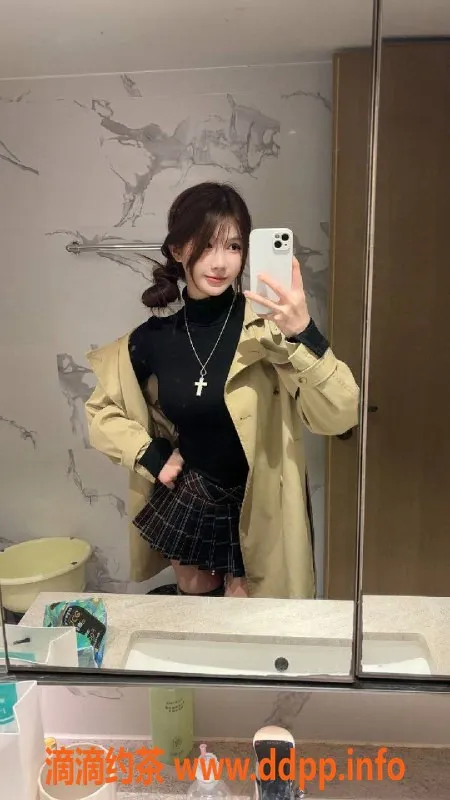 深圳楼凤-南山小乖，1500元单人服务，2700元双人激情体验