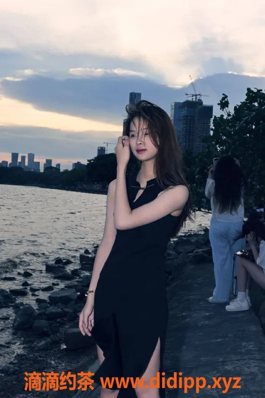 深圳楼凤-微微，深圳南山 精品服务，茶费1000P起