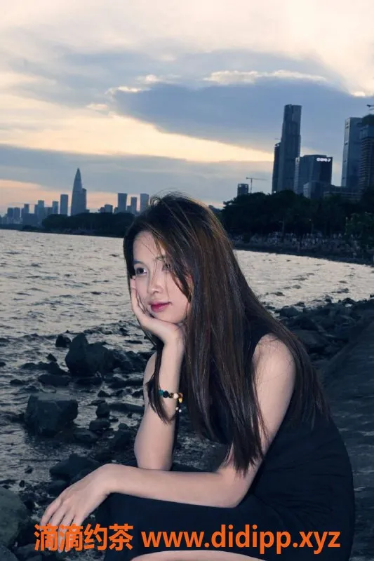 深圳楼凤-微微，深圳南山 精品服务，茶费1000P起