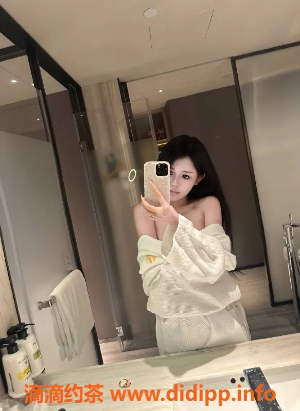 深圳楼凤-福田Vicky，165长腿，44kg娇媚，舌吻服务